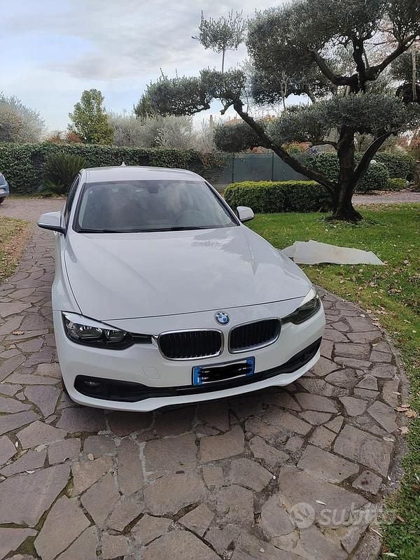 Usado BMW 318 150 CV (110 kW) 2021 Blanco Familiar