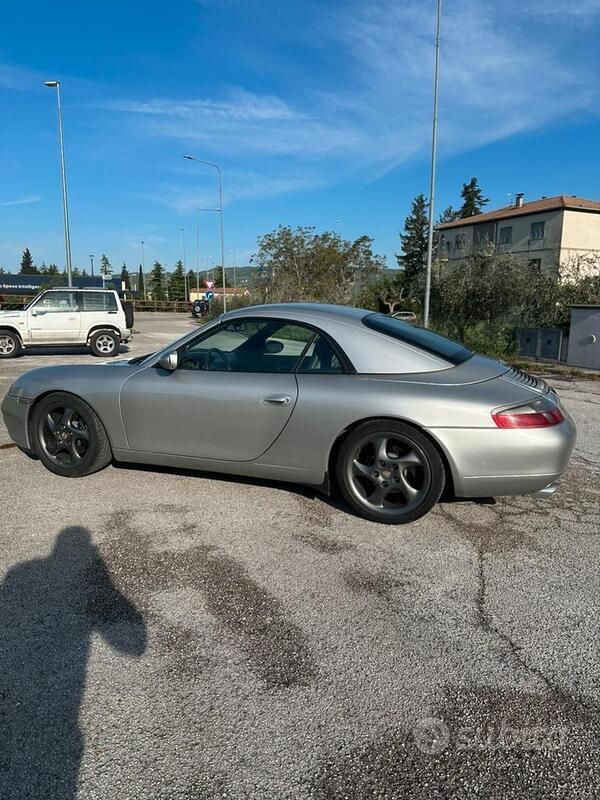 Usata Porsche 996 300 CV (220 kW) 1999 Cabrio