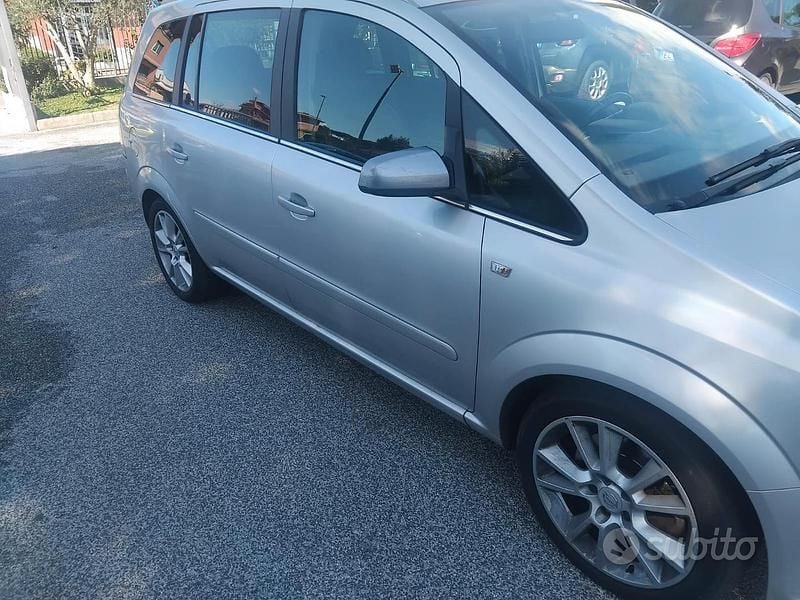 Brugt Opel Zafira 2006 Grå MPV