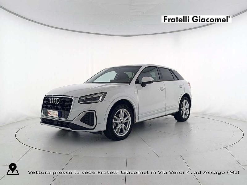 Bianco ghiacciaio metallizzato Usata 2024 Audi Q2 S-Line SUV | 31.900 € (Buon prezzo) - Immagine 1/4
