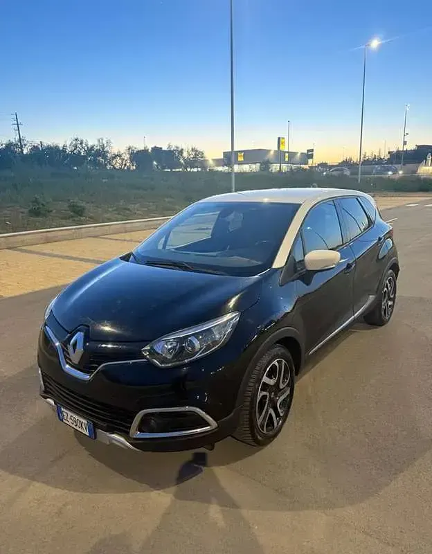 Usata Renault Captur 90 CV (66 kW) 2015 SUV