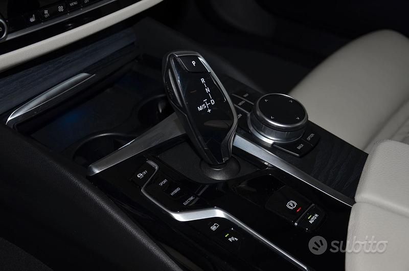 Usata BMW 530 292 CV (214 kW) 2021 Grigio Station wagon