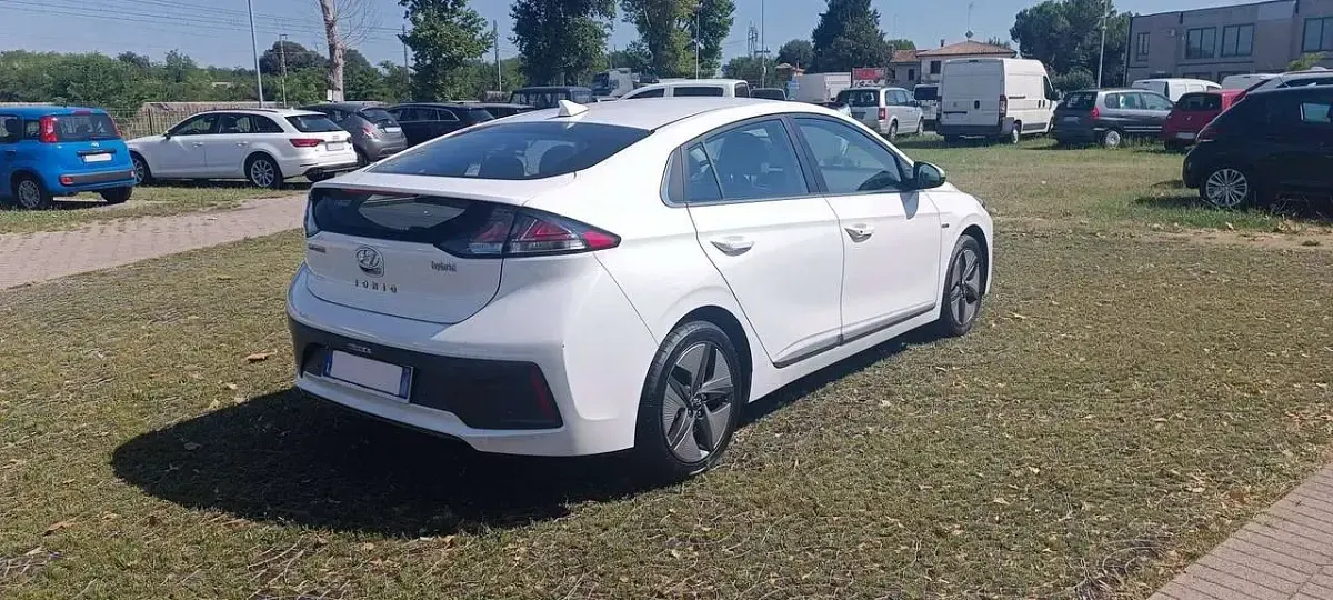Usata Hyundai Ioniq 105 CV (77 kW) 2019 Bianco Utilitaria