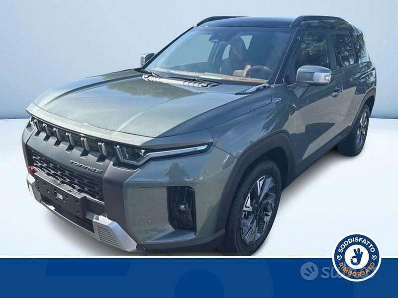 Nuova Ssangyong (KGM) Torres 203 CV (149 kW) 2025 Verde SUV
