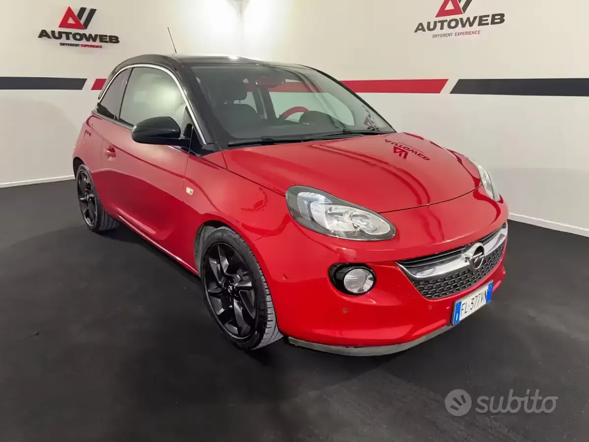 Usata Opel Adam Slam 87 CV (63 kW) 2017 Rosso Utilitaria