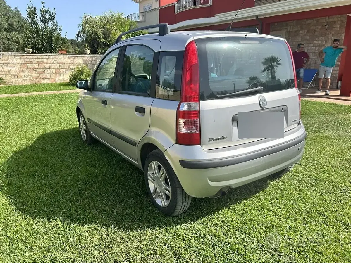 Usata Fiat Panda 69 CV (50 kW) 2004 Grigio Utilitaria