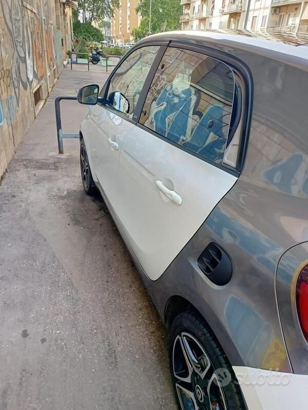 Usata Smart ForFour 71 CV (52 kW) 2018 Bianco Utilitaria