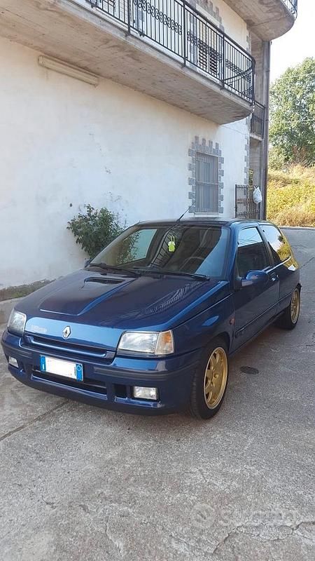 Usata 1995 Renault Clio Tre volumi | 38.000 € - Immagine 1/4