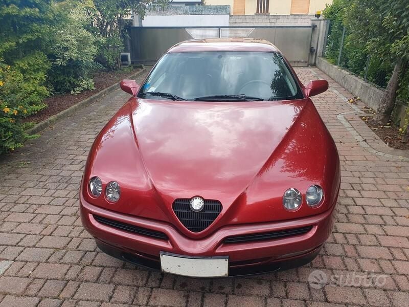 Usata Alfa Romeo GTV 150 CV (110 kW) 1995 Rosso Coupé