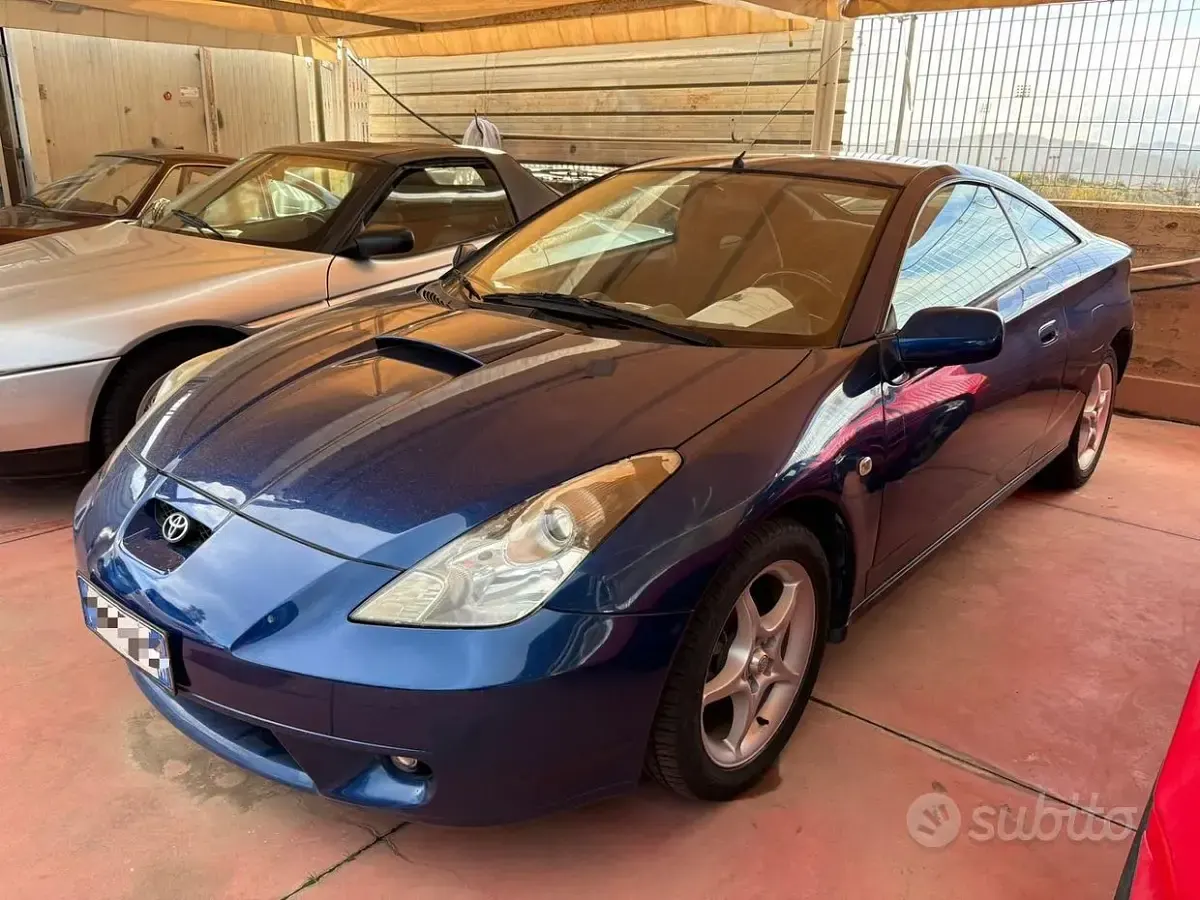 Usata Toyota Celica 143 CV (105 kW) 2001 Blu Coupé