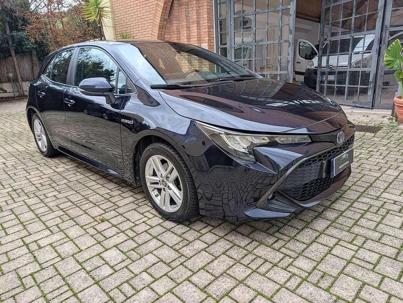 Blu notte Usata 2022 Toyota Corolla Active Tre volumi | 12.500 € (Buon prezzo) - Immagine 1/4