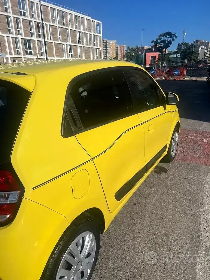 Usata Renault Twingo 69 CV (50 kW) 2018 Giallo Utilitaria