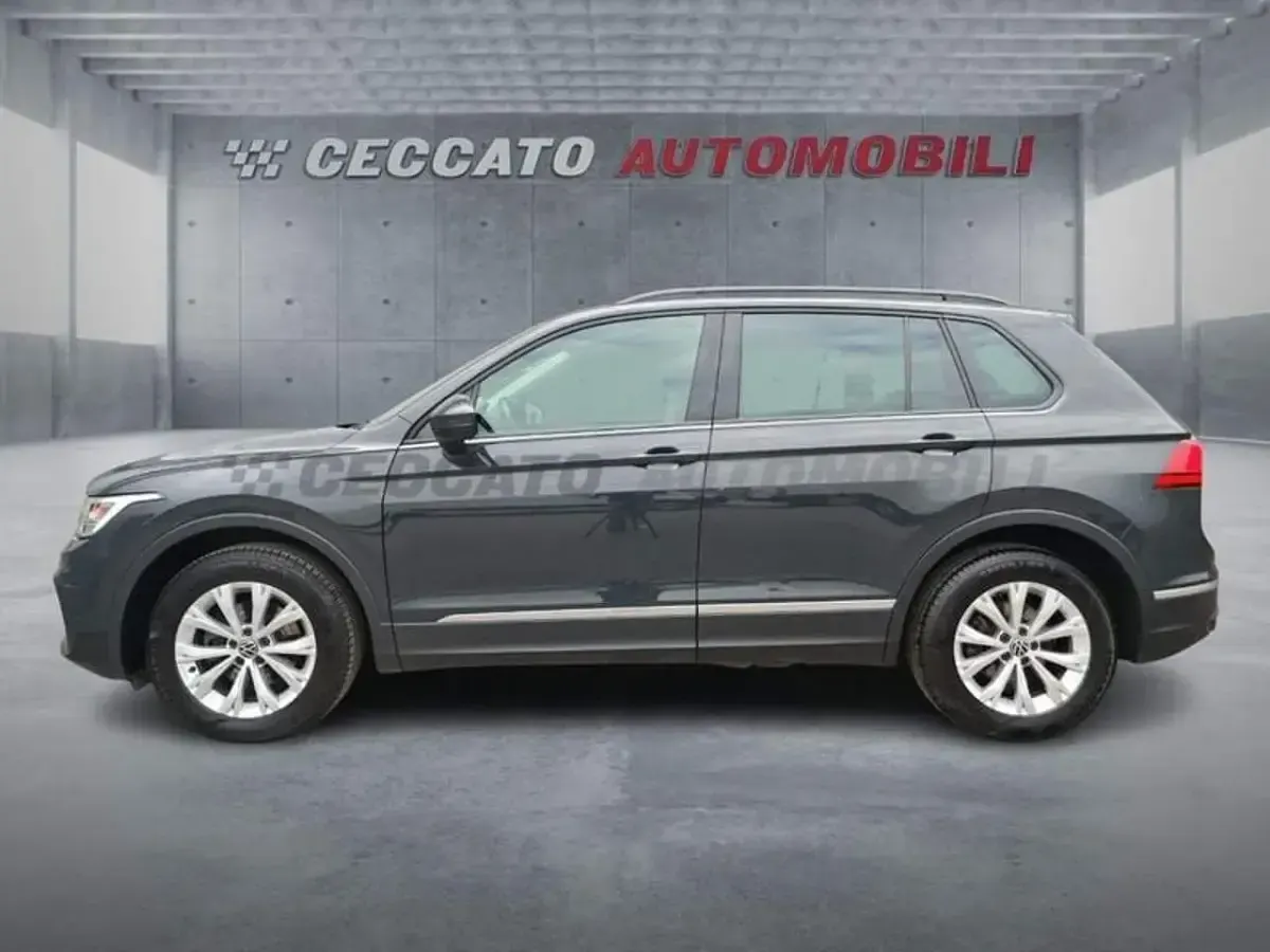 Usata VW Tiguan Life 150 CV (110 kW) 2023 Grigio SUV