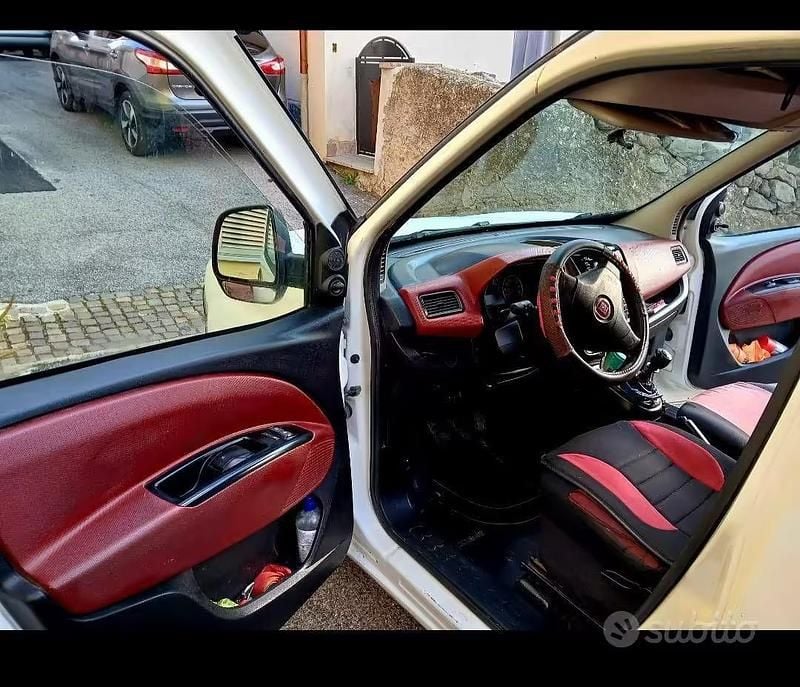 Usata Fiat Doblò 105 CV (77 kW) 2013 Monovolume