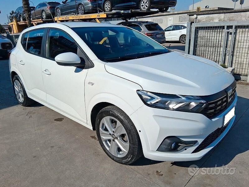 Usata Dacia Sandero Comfort 90 CV (66 kW) 2021 Bianco Berlina
