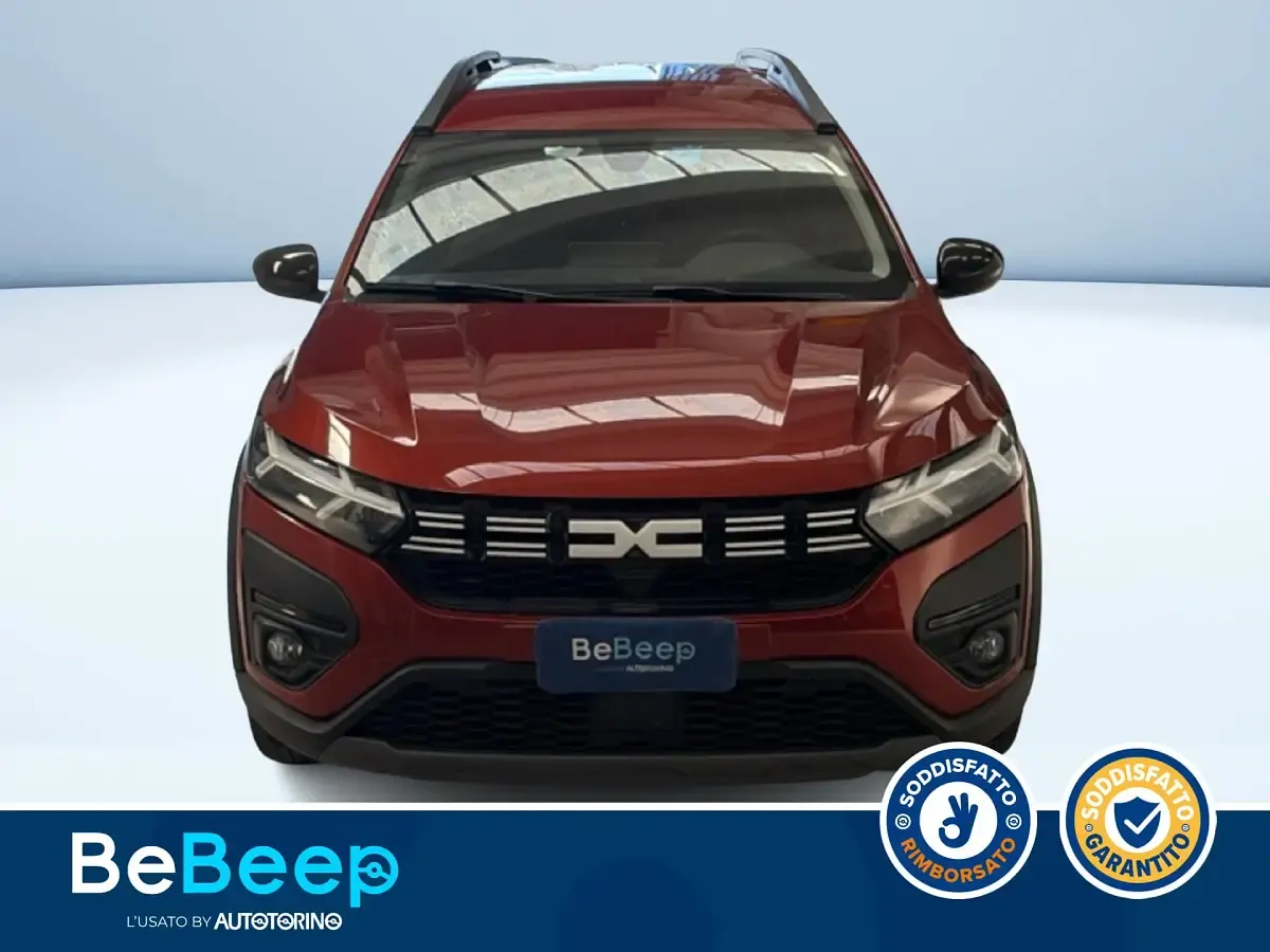 Usata Dacia Jogger Extreme 101 CV (74 kW) 2023 Arancione metallizzato Monovolume