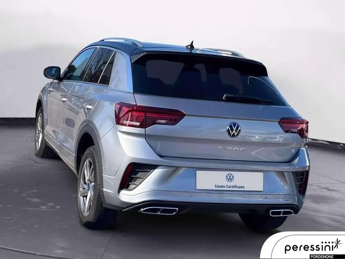Usata VW T-Roc R-line 150 CV (110 kW) 2024 Pyrit silver / tetto nero SUV