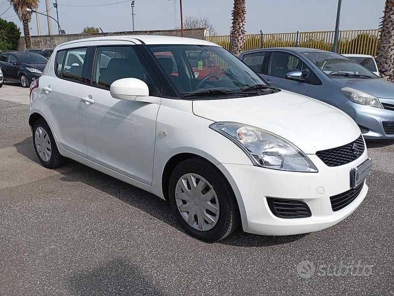 Usata Suzuki Swift GL 94 CV (69 kW) 2011 Bianco Utilitaria