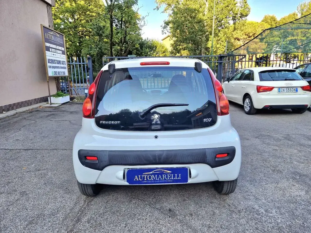 Usata Peugeot 107 Access 68 CV (50 kW) 2013 Other Utilitaria