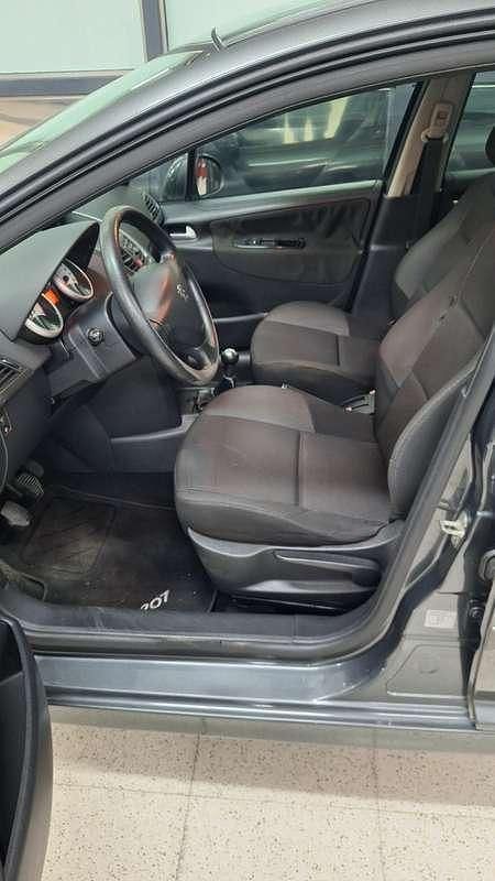 Begagnad Peugeot 207 Access 68 HK (50 kW) 2011 Sedan