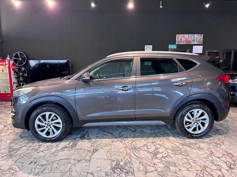 Usata Hyundai Tucson Xpossible 116 CV (85 kW) 2016 Grigio SUV