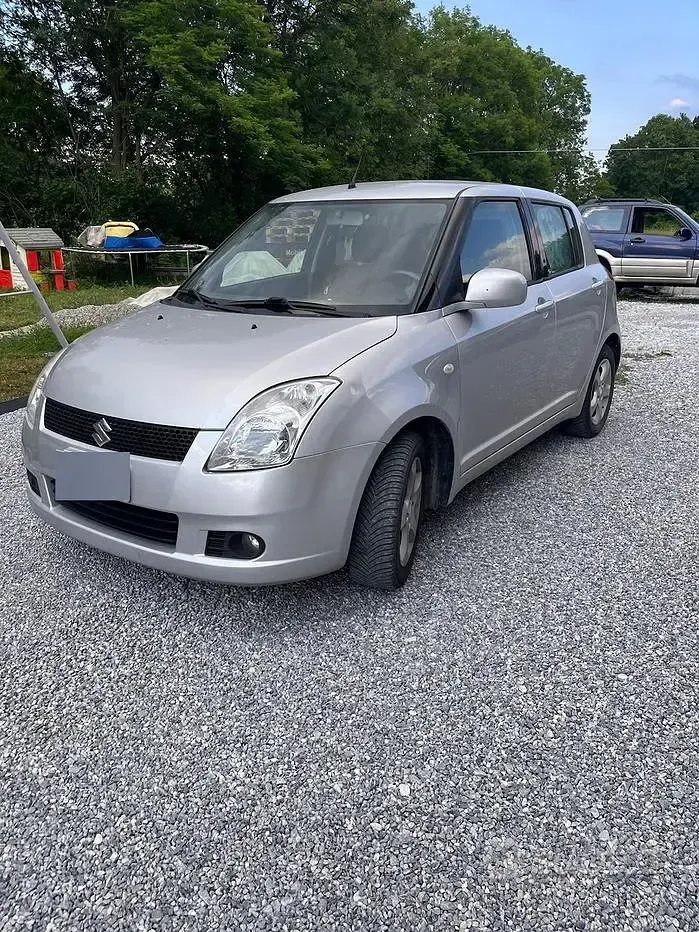 Usata Suzuki Swift 92 CV (67 kW) 2006 Grigio Utilitaria