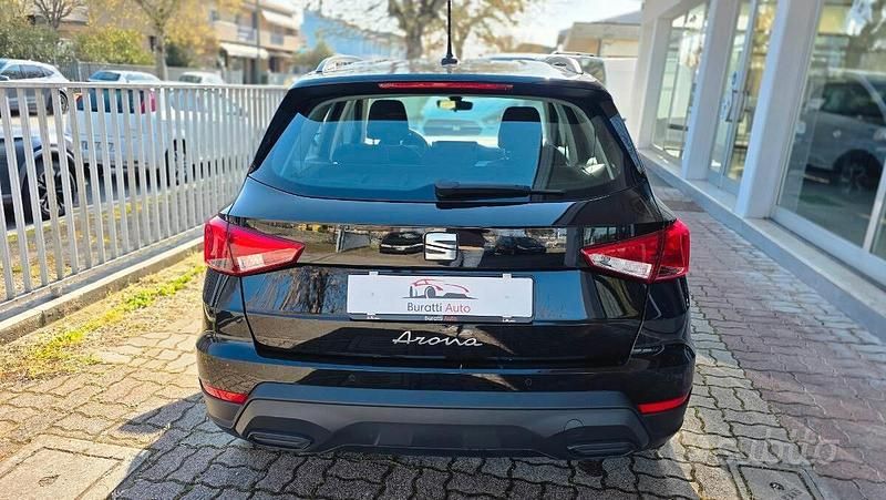 Usado Seat Arona Style 95 CV (69 kW) 2024 Negro SUV