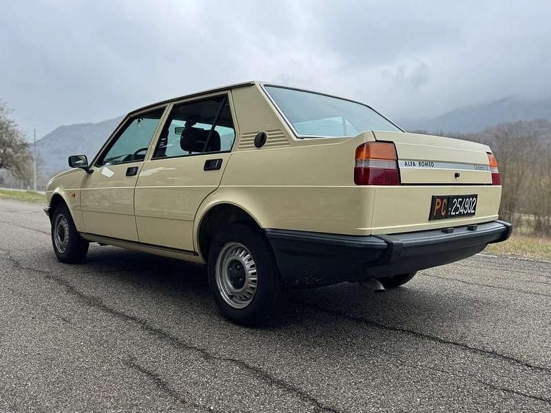 Usata Alfa Romeo Giulietta 109 CV (80 kW) 1980 Berlina
