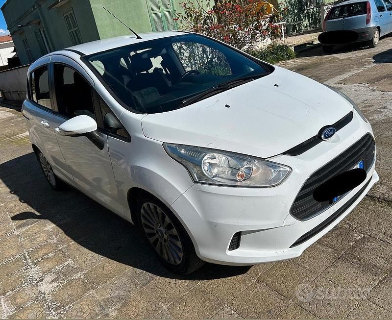 Usata Ford B-MAX Titanium 95 CV (69 kW) 2014 Bianco Monovolume