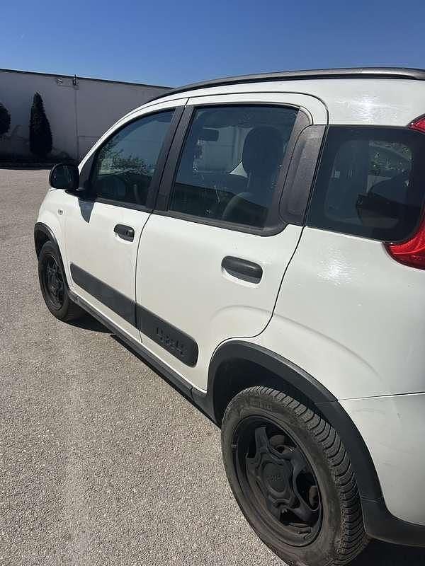 Usata Fiat Panda 4x4 S 86 CV (63 kW) 2020 Utilitaria