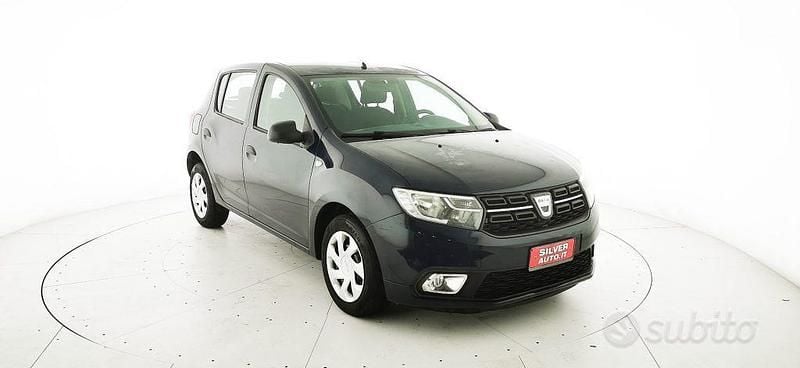 Usata Dacia Sandero Ambiance 75 CV (55 kW) 2017 Blu Berlina