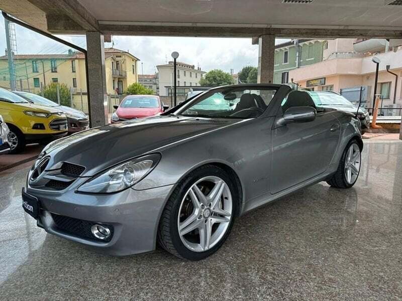 Usata Mercedes SLK200 184 CV (135 kW) 2010 Grigio Cabrio