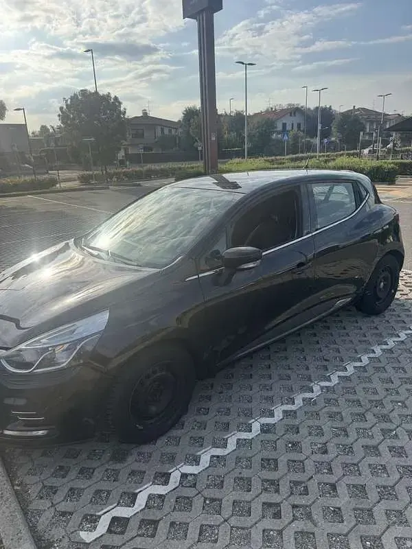 Usata Renault Clio IV 90 CV (66 kW) 2016 Berlina