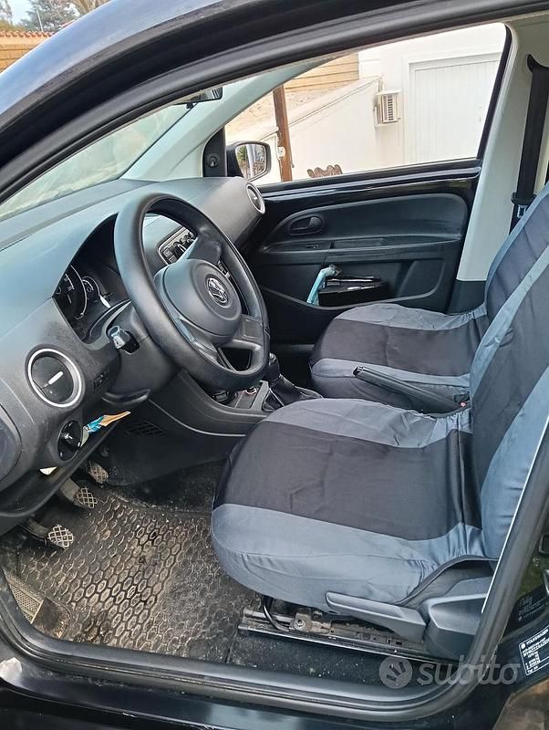 Nero Usata 2013 VW up! Due volumi | 4500 € (Super prezzo) - Immagine 1/4