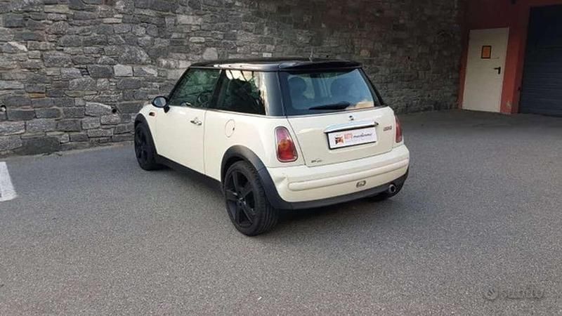 Brugt Mini Cooper 116 HK (85 kW) 2004 Hatchback