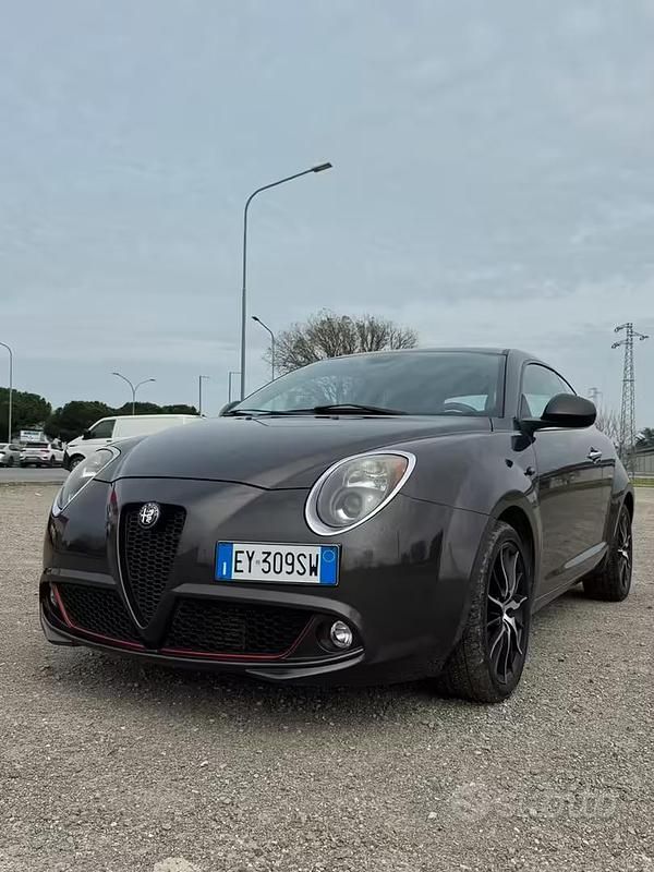 Usata Alfa Romeo MiTo Distinctive 115 CV (84 kW) 2015 Grigio Utilitaria