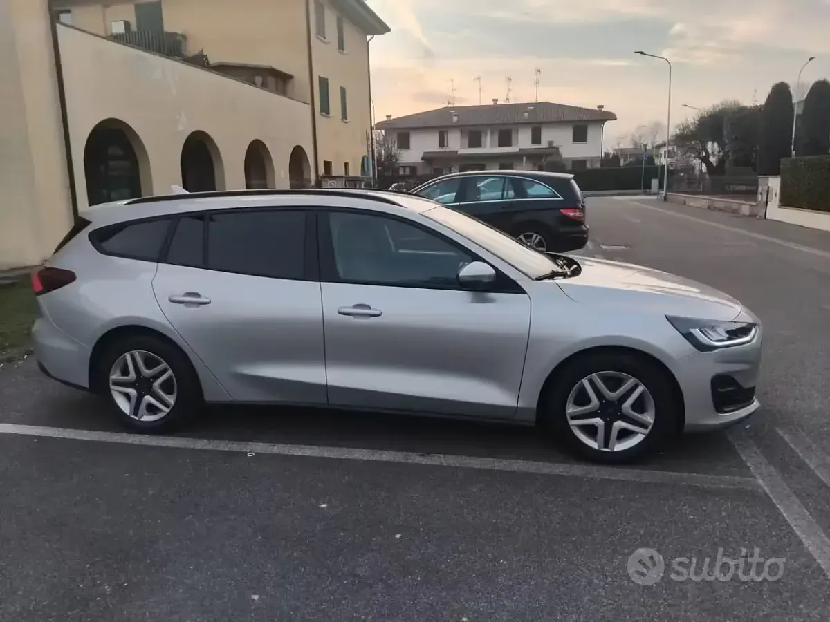 Usata Ford Focus 120 CV (88 kW) 2022 Station wagon