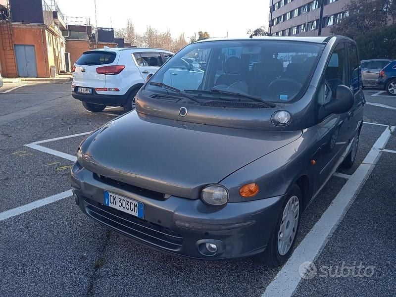 Usata Fiat Multipla 2004 Grigio Monovolume