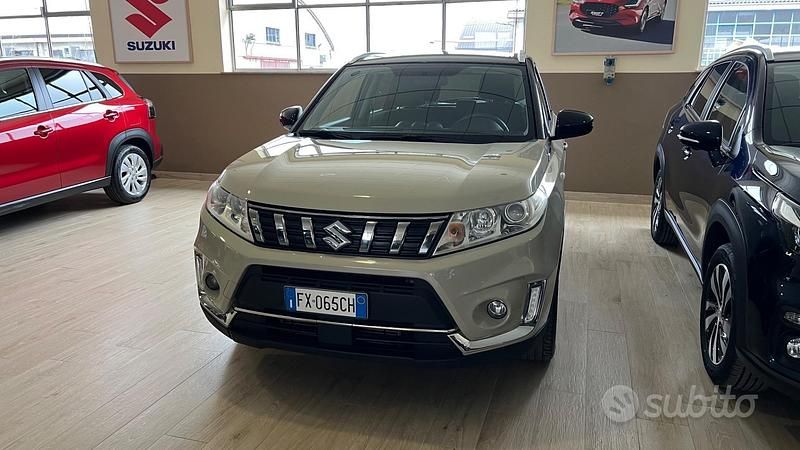 Usata Suzuki Vitara Cool 112 CV (82 kW) 2019 Beige Station wagon