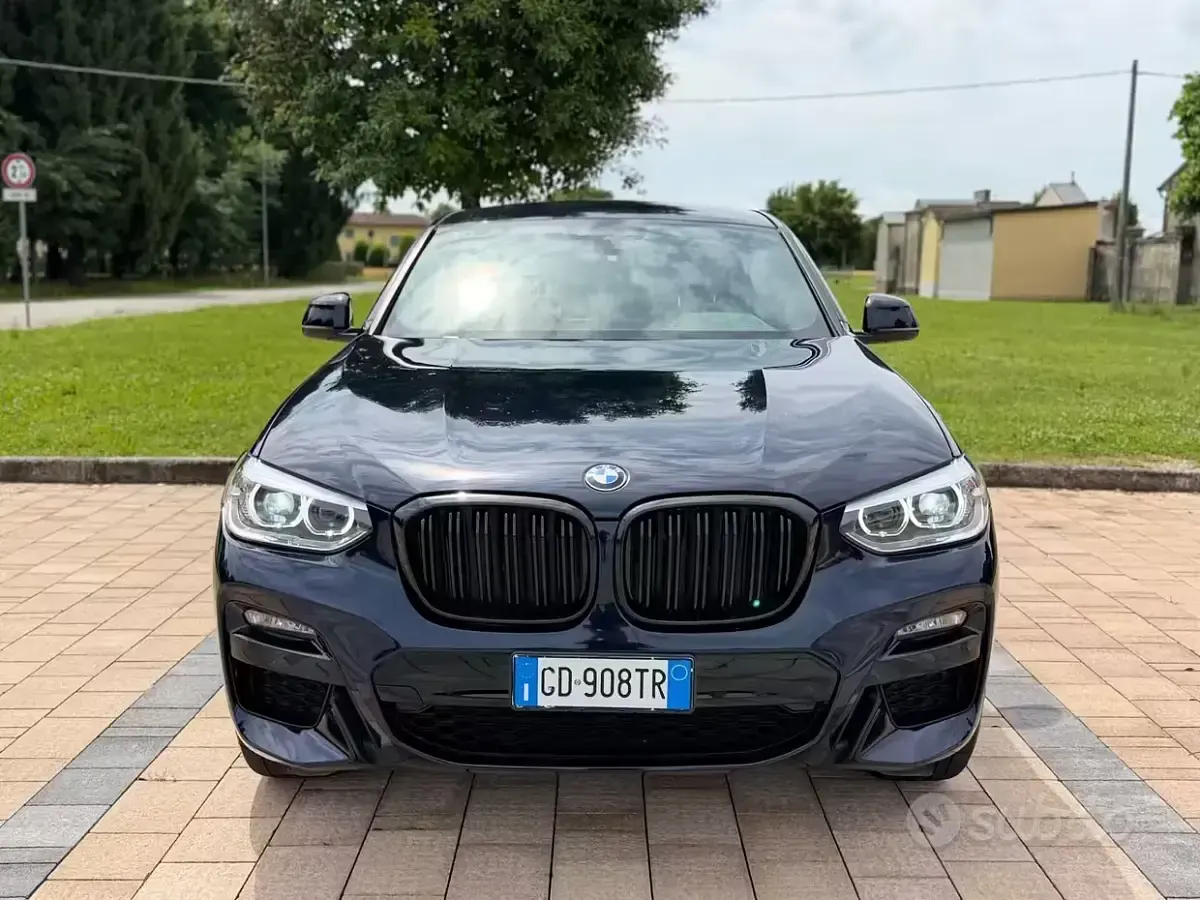 Usata BMW X4 M Sport 190 CV (139 kW) 2019 Blu SUV