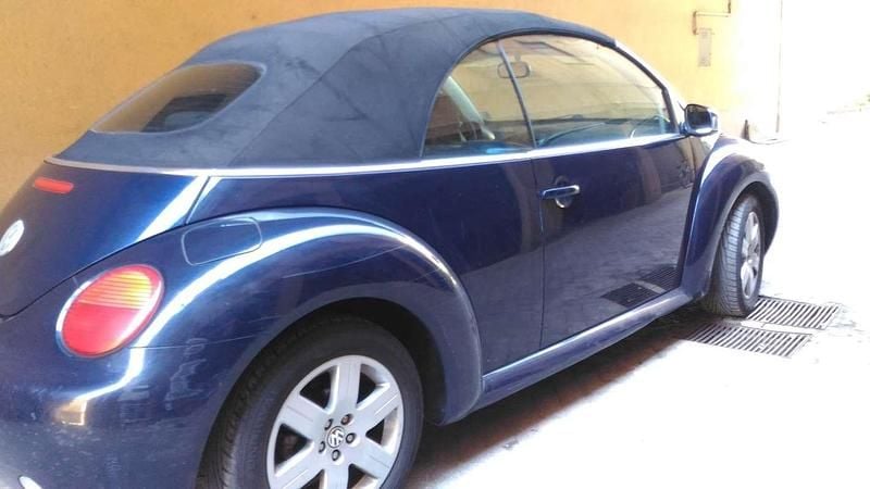 Blu/azzurro Usata 2003 VW Beetle Cabrio | 7000 € (Buon prezzo) - Immagine 1/4