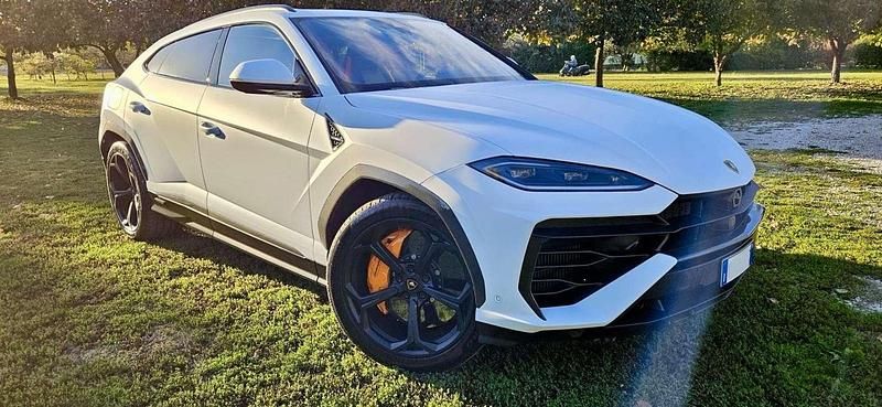 Bianco Usata 2025 Lamborghini Urus SUV | 420.000 € - Immagine 1/4