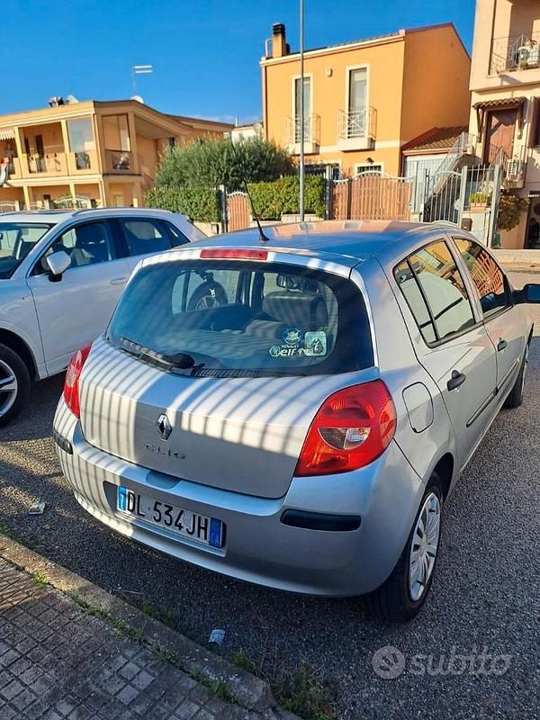 Usata Renault Clio II 2007 Grigio Utilitaria