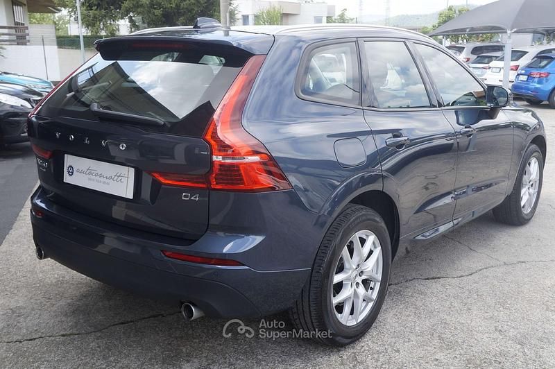 Usata Volvo XC60 Business Edition 190 CV (139 kW) 2019 Denim blue SUV