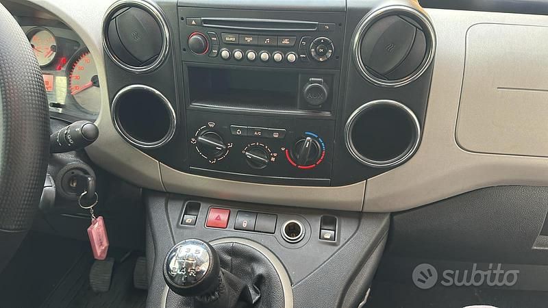 Usata Citroën Berlingo XTR 109 CV (80 kW) 2014 Marrone Monovolume
