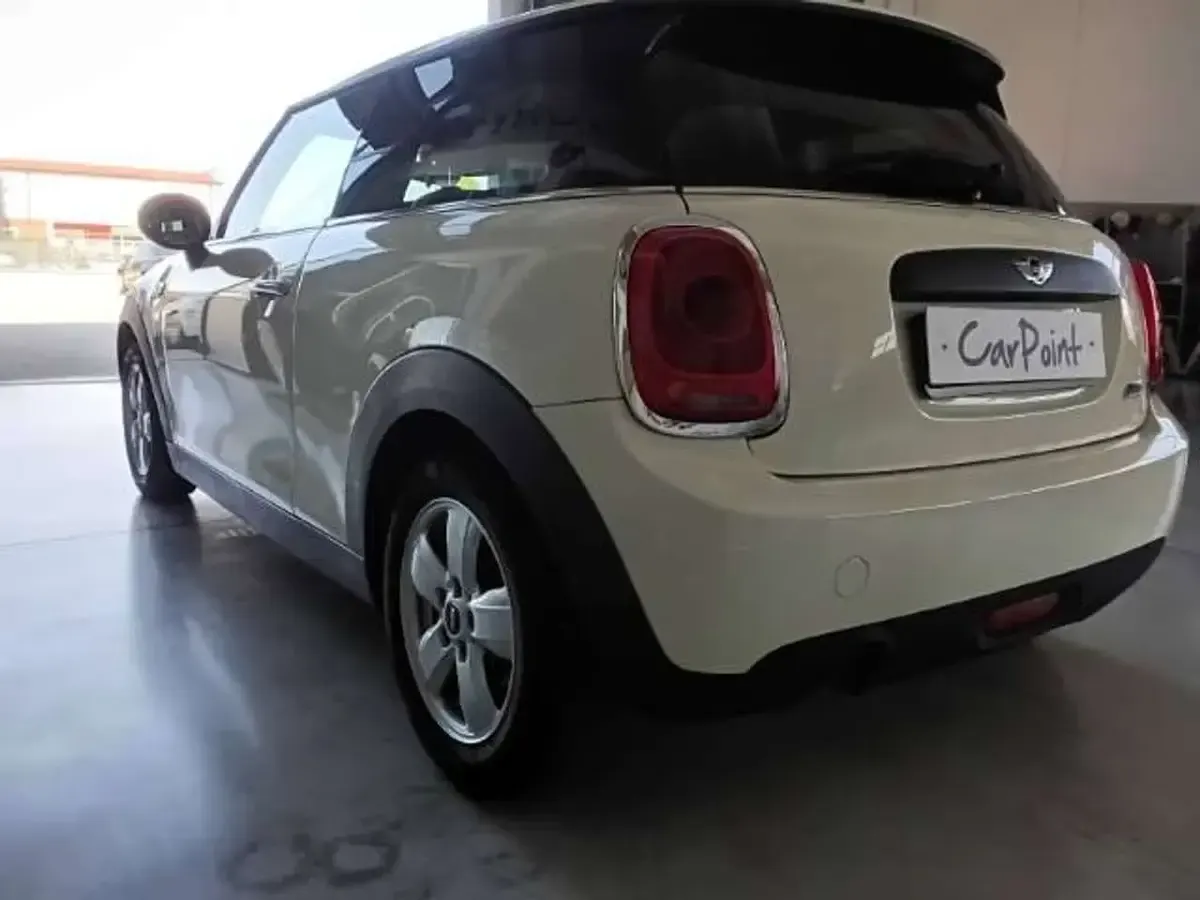 Usata Mini ONE 75 CV (55 kW) 2015 Beige Utilitaria