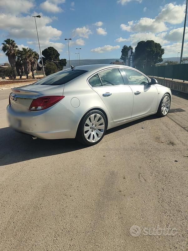 Usata Opel Insignia Cosmo 2011 Grigio Berlina