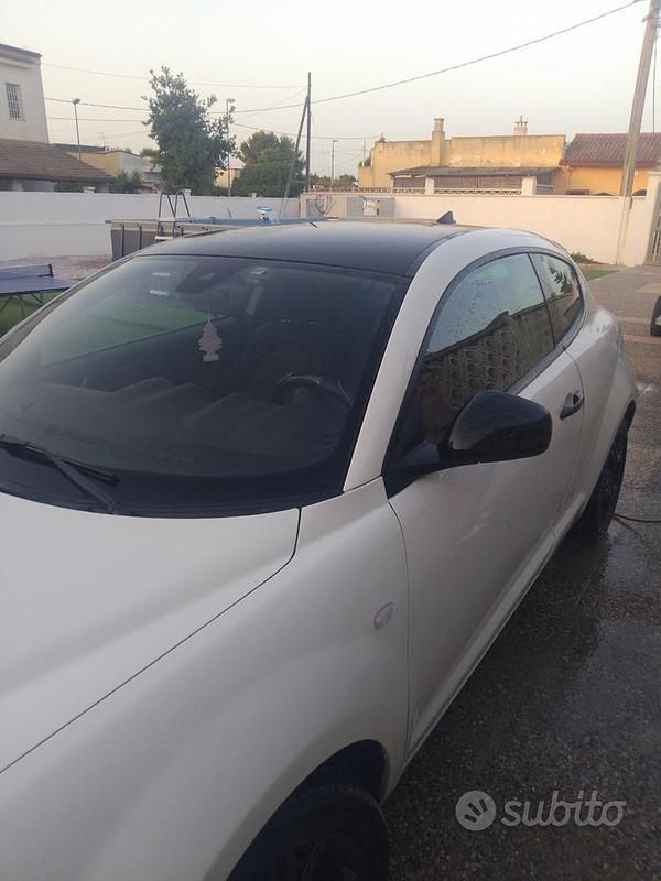 Usata Alfa Romeo MiTo 90 CV (66 kW) 2009 Bianco Utilitaria