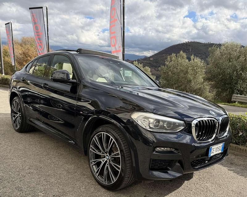 Blu/azzurro Usata 2021 BMW X4 M Sport SUV | 43.800 € (Buon prezzo) - Immagine 1/4