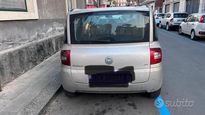 Usata Fiat Multipla 2005 Grigio Monovolume
